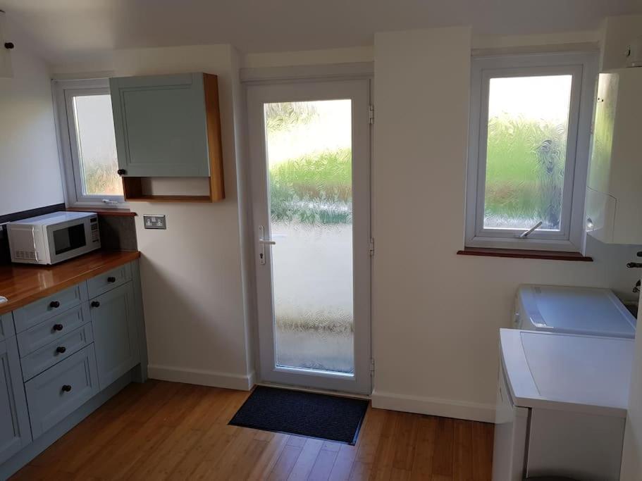 Atlantic Retreat - 5 Minute Stroll From The Beach Bude Exterior photo