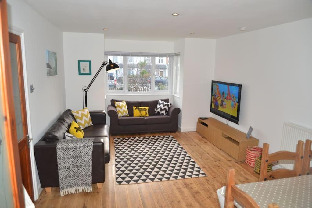 Atlantic Retreat - 5 Minute Stroll From The Beach Bude Exterior photo