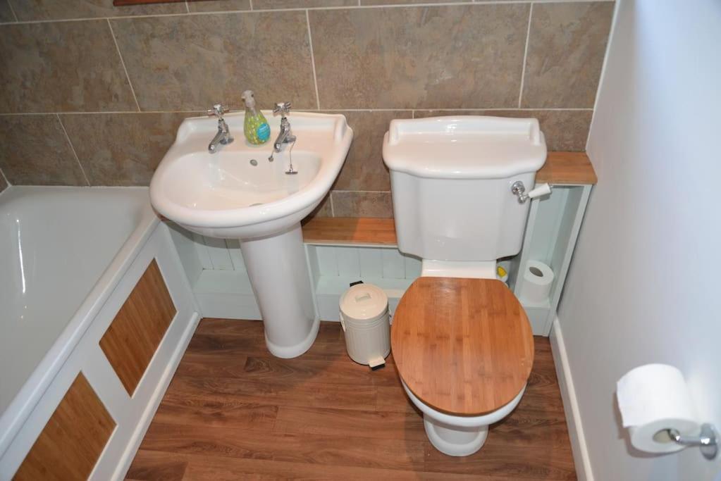 Atlantic Retreat - 5 Minute Stroll From The Beach Bude Exterior photo